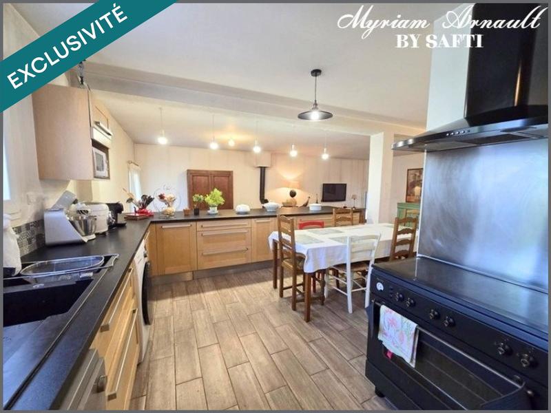 Maison - 138 m² - 5 pièces