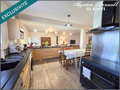 Maison - 138 m² - 5 pièces