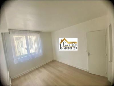 Appartement - 15 m² - 1 pièce