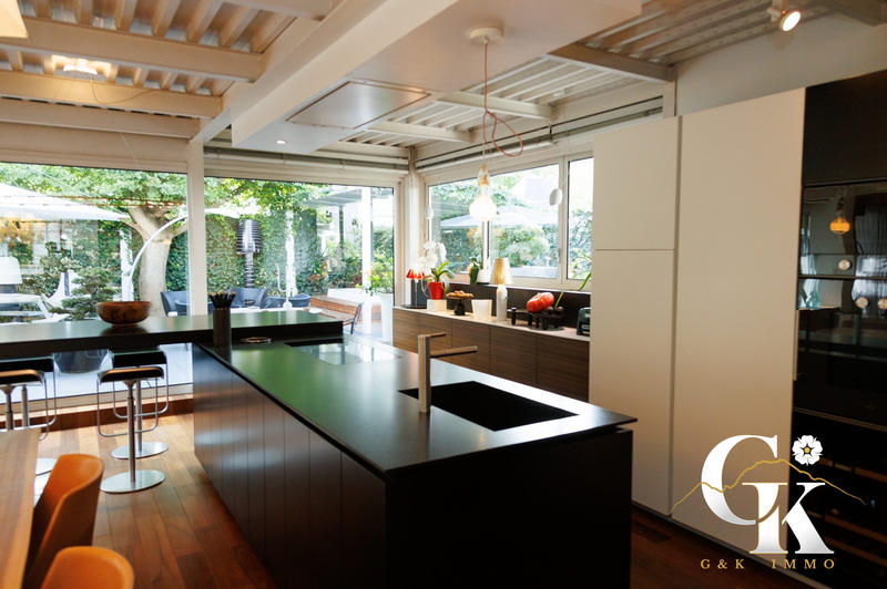 Loft - 393 m² - 9 pièces