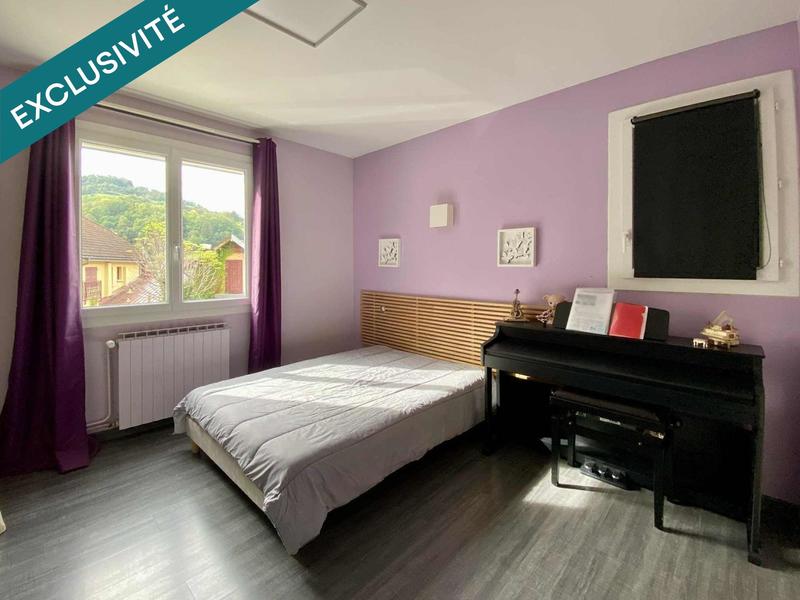 Maison - 121 m² - 8 pièces