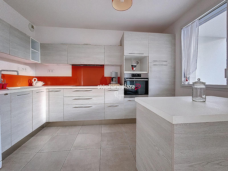 Appartement - 74 m² - 3 pièces