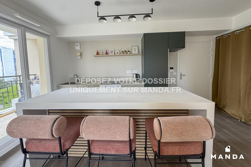 Chambre - 9 m² - 4 pièces