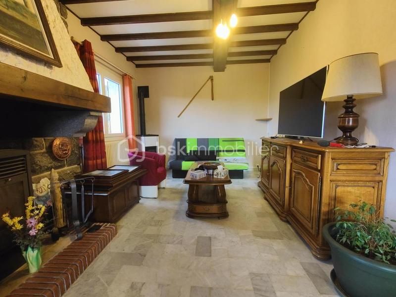 Maison - 85 m² - 5 pièces