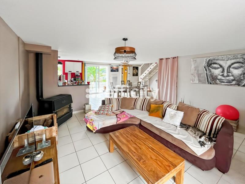 Maison - 120 m² - 5 pièces