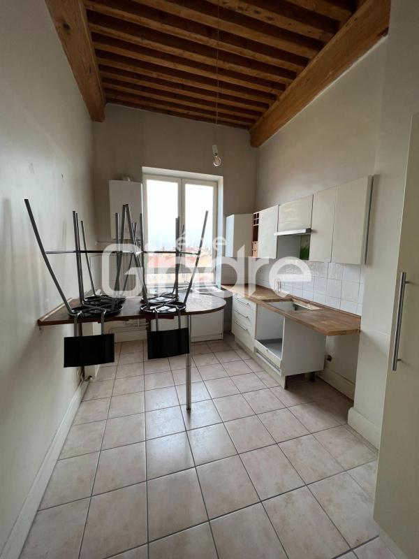 Appartement - 81 m² - 3 pièces