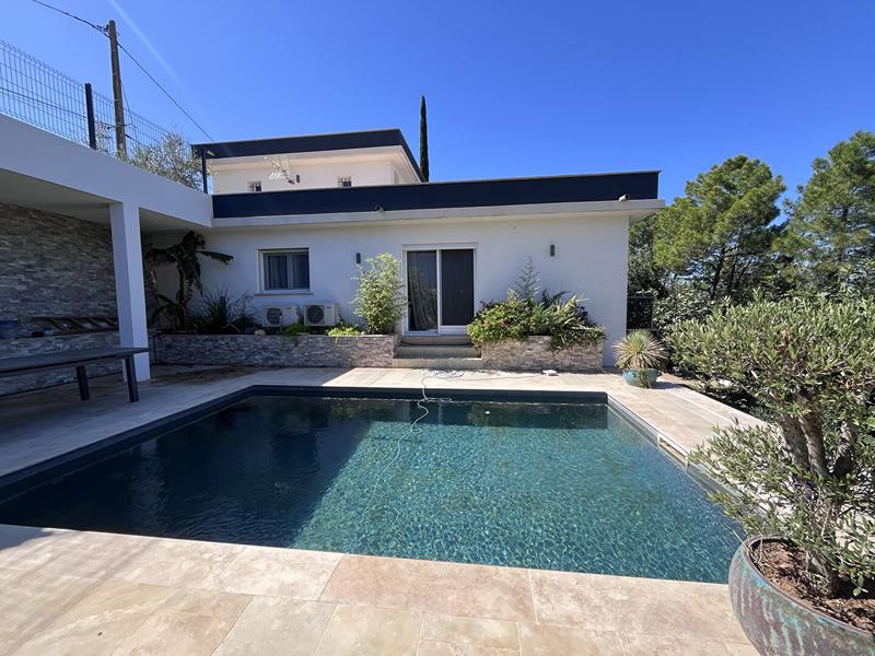 Villa - 140 m² - 6 pièces