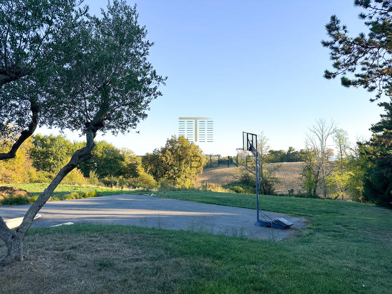 Maison - 145 m² - 8 pièces