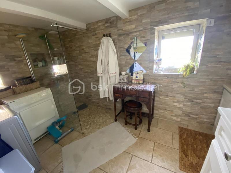 Corps de ferme - 237 m² - 9 pièces