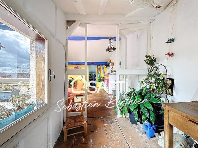 Maison - 210 m² - 7 pièces