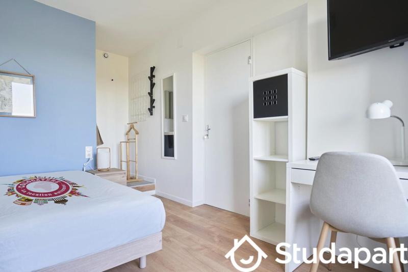 Chambre - 11 m² - 1 pièce