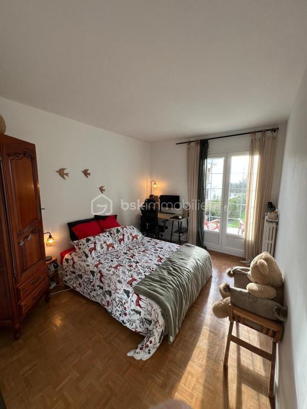 Maison - 170 m² - 8 pièces