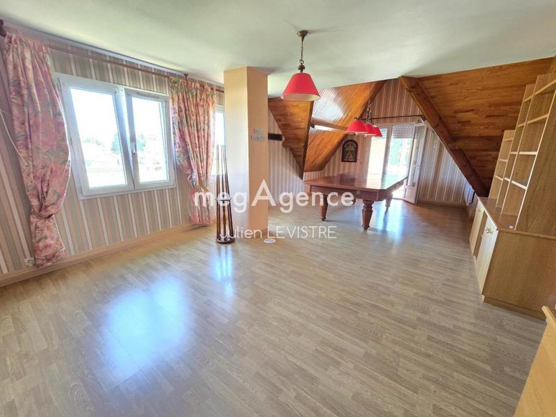 Maison - 208 m² - 8 pièces