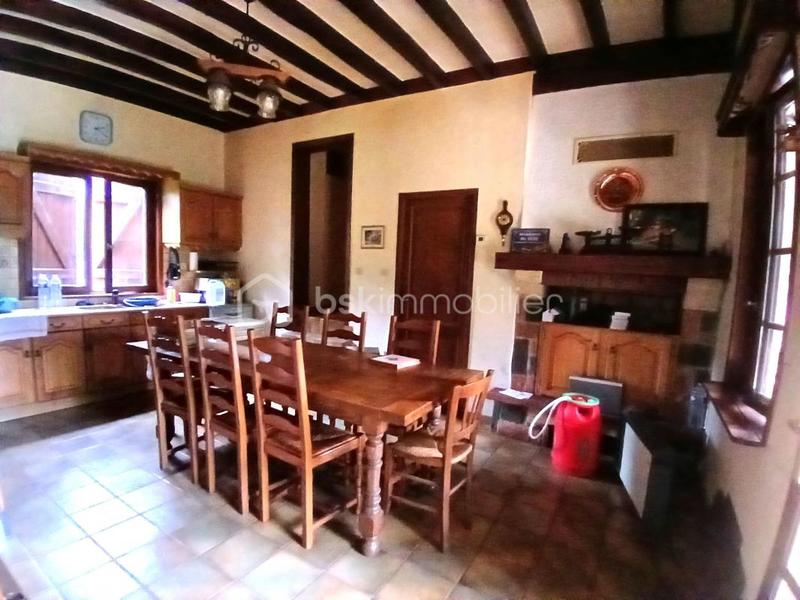 Maison - 92 m² - 7 pièces