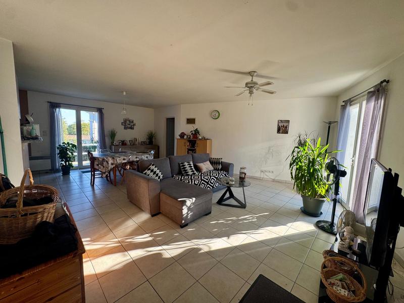 Maison - 93 m² - 4 pièces