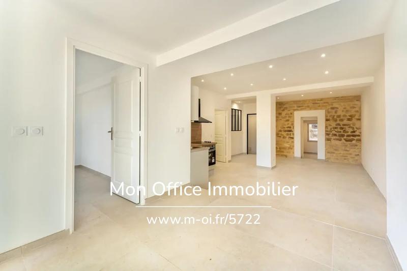 Appartement - 100 m² - 3 pièces