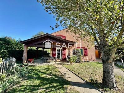 Maison - 180 m² - 7 pièces