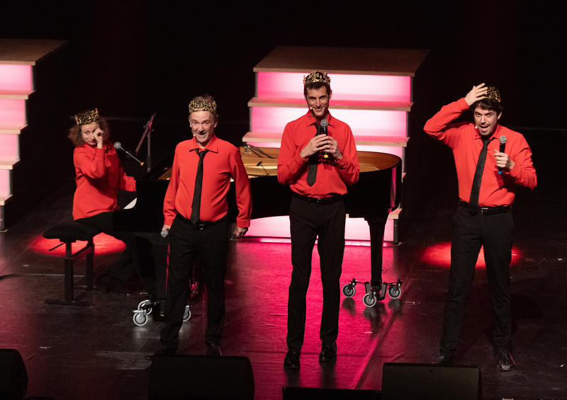 Spectacle : les goguettes en trio mais à quatre, 3ème quinquennat