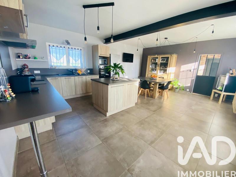 Maison - 135 m² - 6 pièces