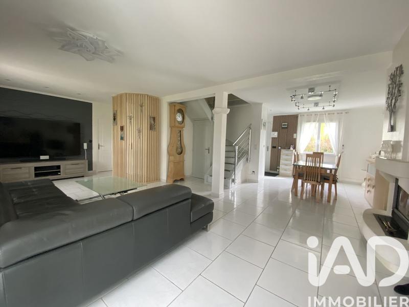 Maison - 167 m² - 8 pièces