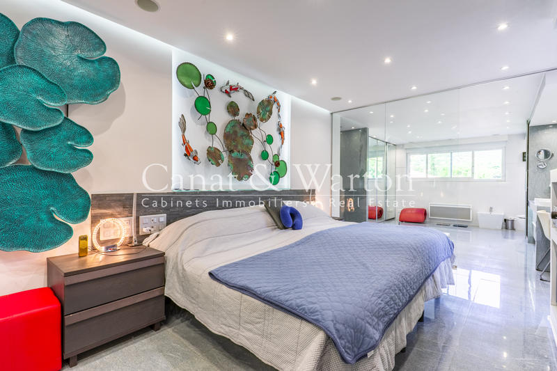 Villa - 250 m² - 7 pièces