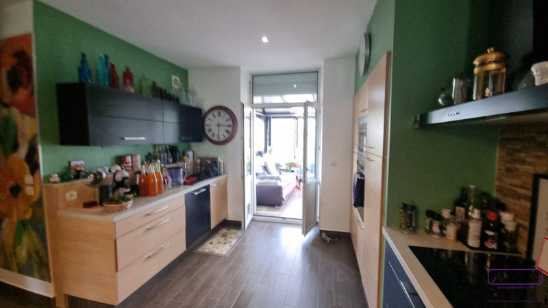 Appartement - 83 m² - 3 pièces