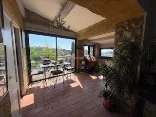 Maison - 80 m² - 322 pièces