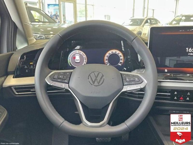 Volkswagen Golf VIII 1.5 ehybrid 204 dsg6 vw edition