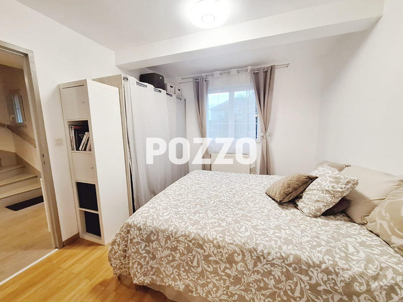 Maison - 181 m² - 8 pièces