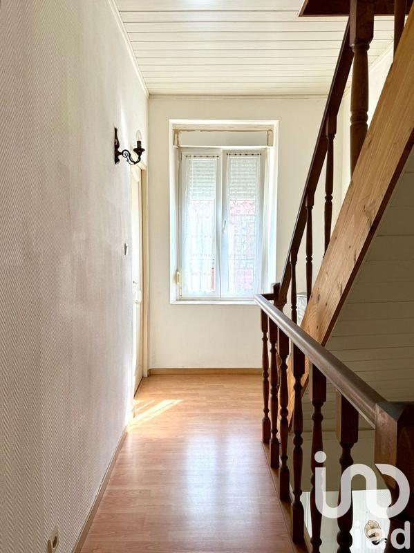 Maison - 92 m² - 5 pièces