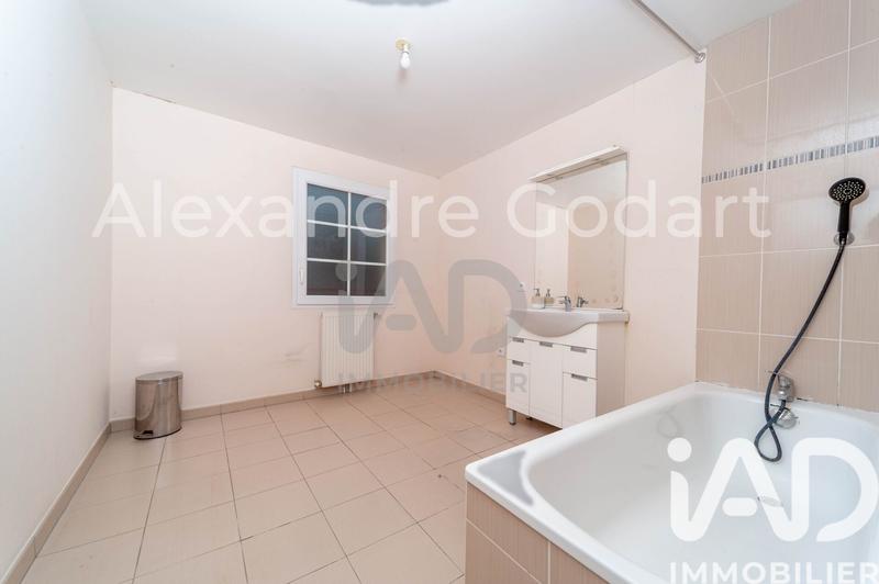 Maison - 93 m² - 4 pièces