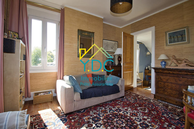 Maison - 172 m² - 8 pièces