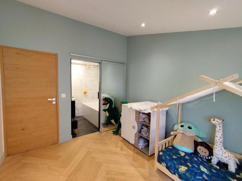 Maison - 122 m² - 4 pièces