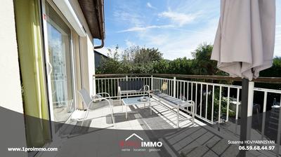 Maison - 184 m² - 7 pièces