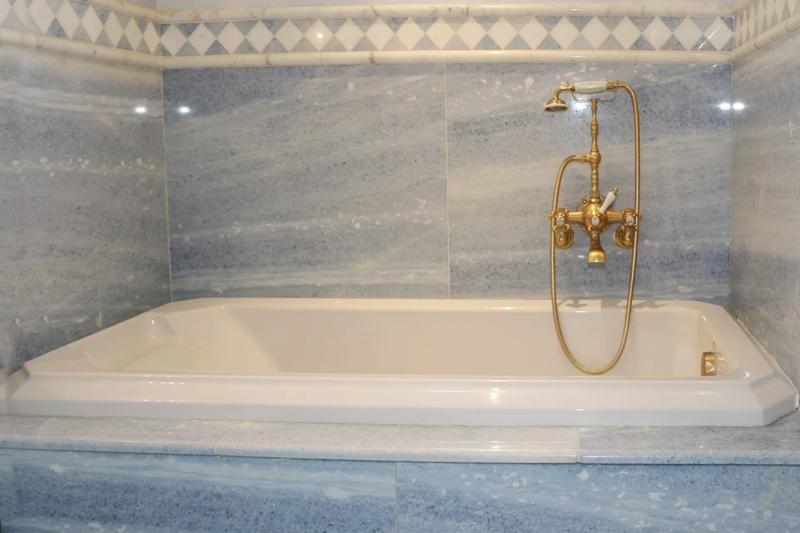 Villa - 318 m² - 8 pièces