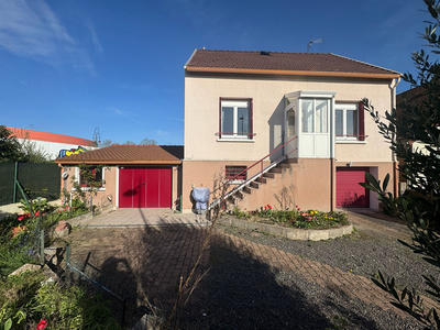 Maison - 96 m² - 5 pièces