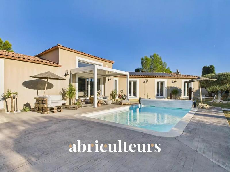 Villa - 139 m² - 5 pièces