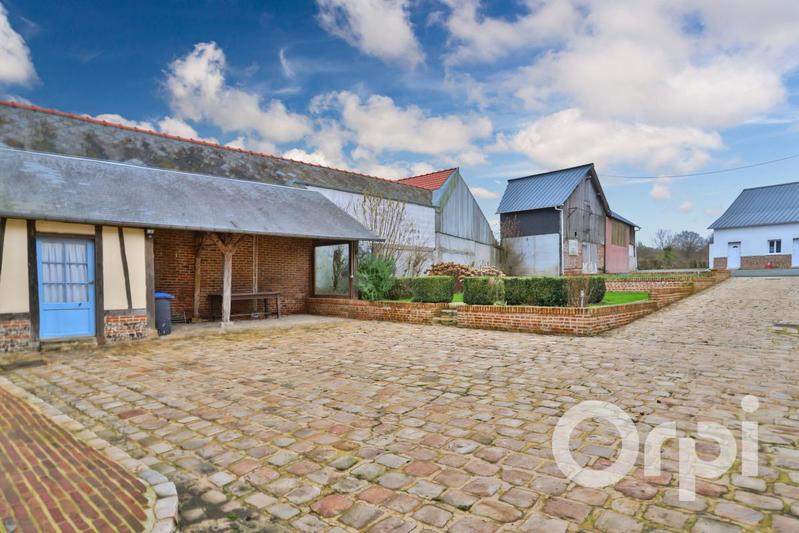 Maison - 278 m² - 10 pièces