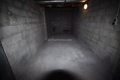 Parking / Garage - 13 m²