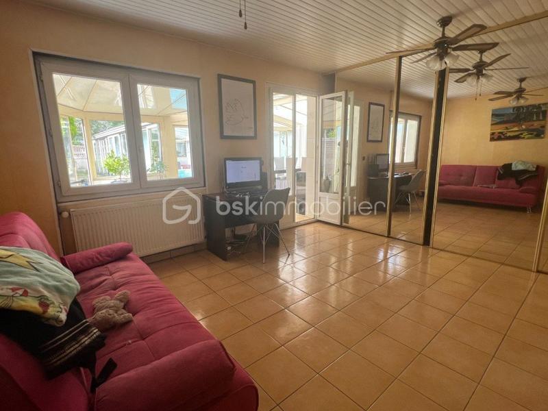 Pavillon - 150 m² - 6 pièces