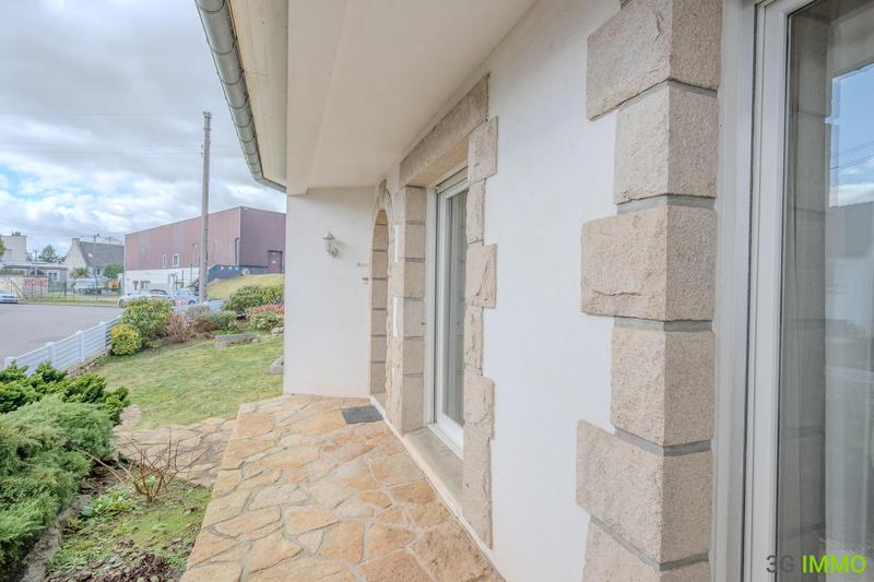 Maison traditionnelle - 148 m² - 6 pièces