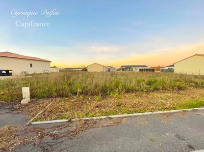 Terrain constructible - 750 m²