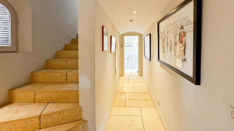 Maison - 278 m² - 7 pièces