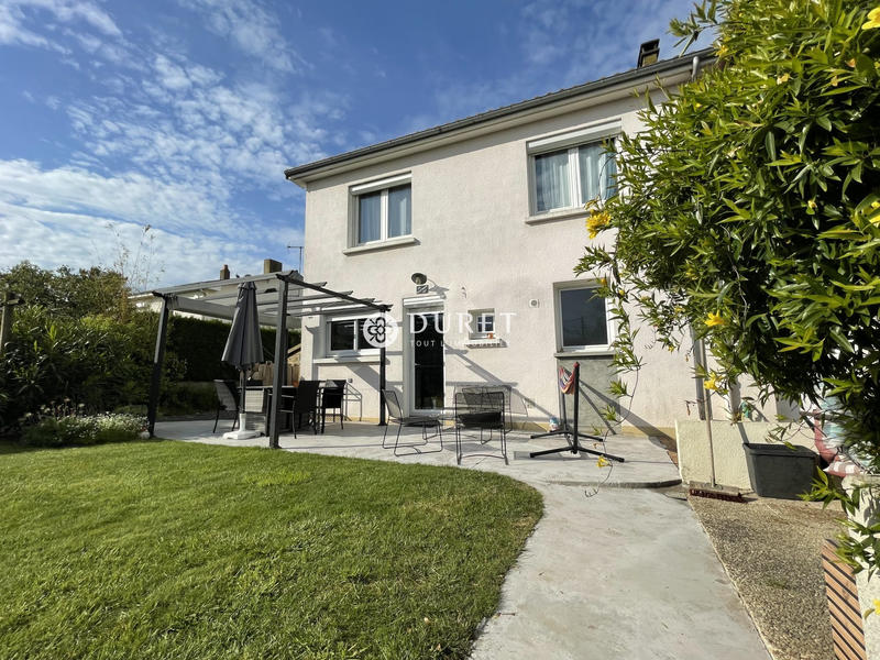 Maison - 106 m² - 5 pièces