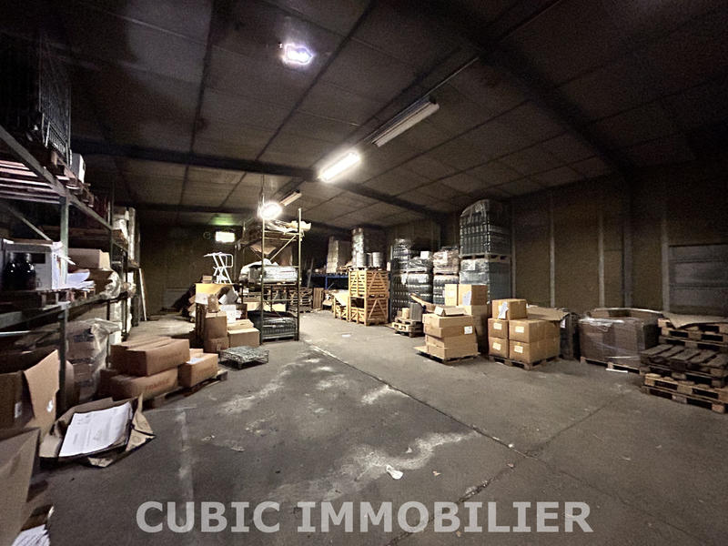 Propriété - 250 m² - 10 pièces