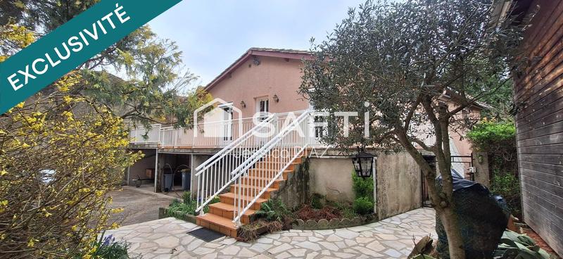 Maison - 212 m² - 10 pièces