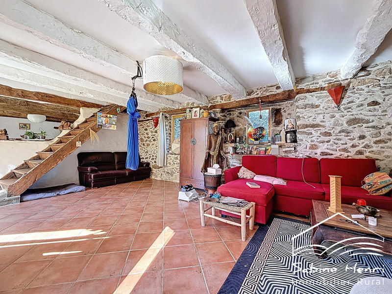 Maison - 538 m² - 20 pièces