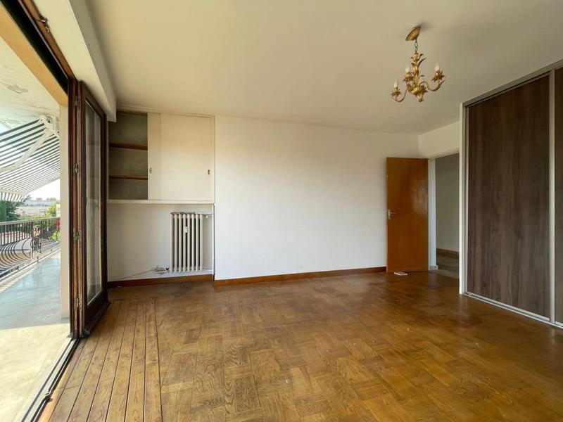 Appartement - 90 m² - 3 pièces