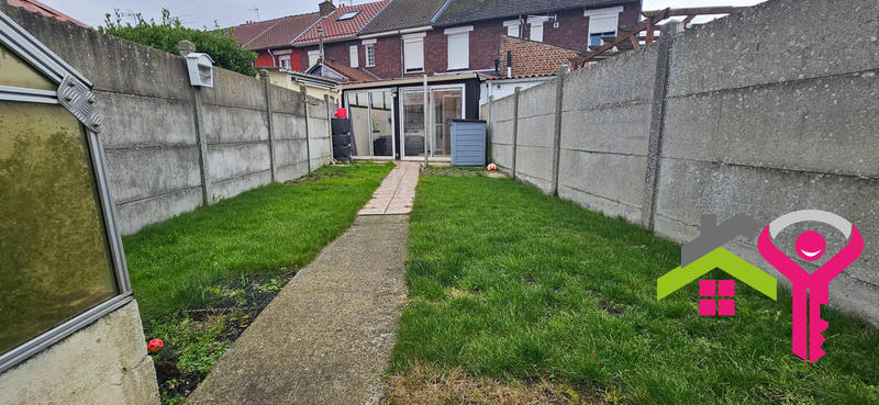 Maison - 85 m² - 4 pièces