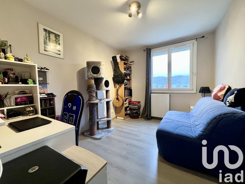 Appartement - 77 m² - 4 pièces